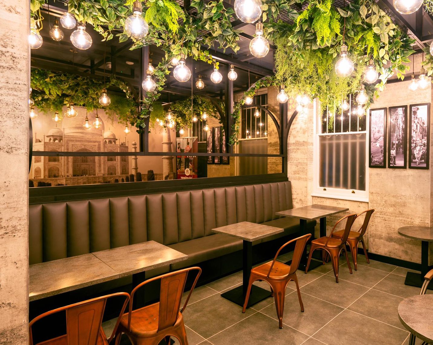 Chaiiwala interior 4