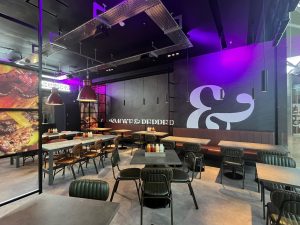 Smoke and Pepper interior 1